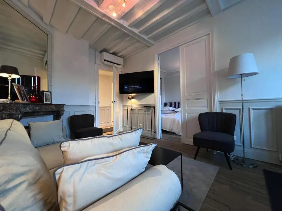 Eiffel Apartamento